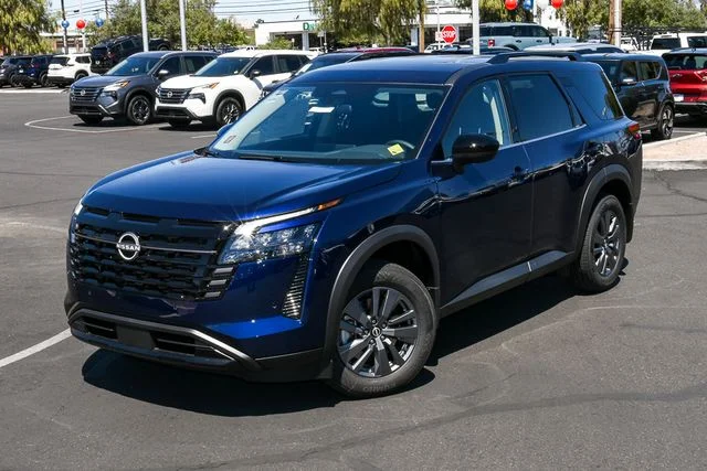 2026 Nissan Pathfinder SV 2WD's photo