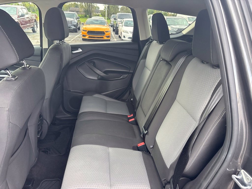 Used 2017 Magnetic Ford SE image 28