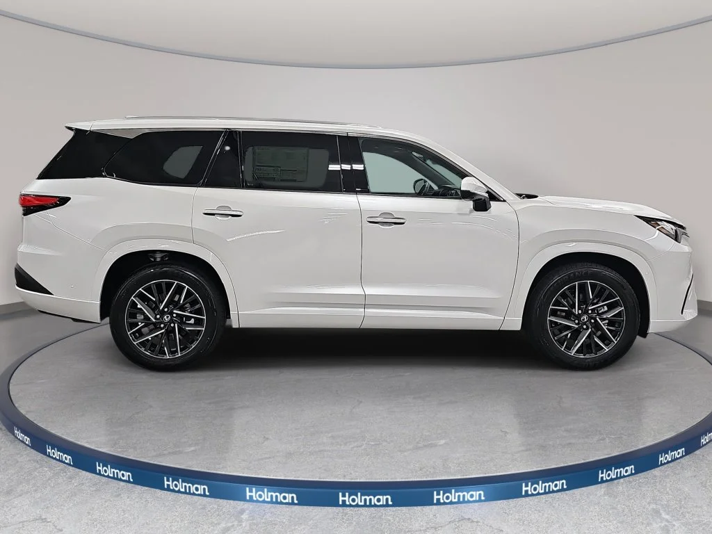 New 2026 Wind Chill Pearl Lexus PREMIUM AWD image 4