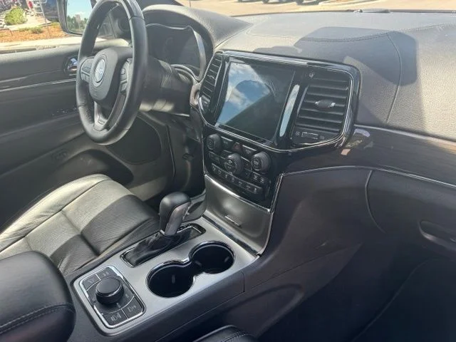 Used 2019 Blue Jeep Overland image 28