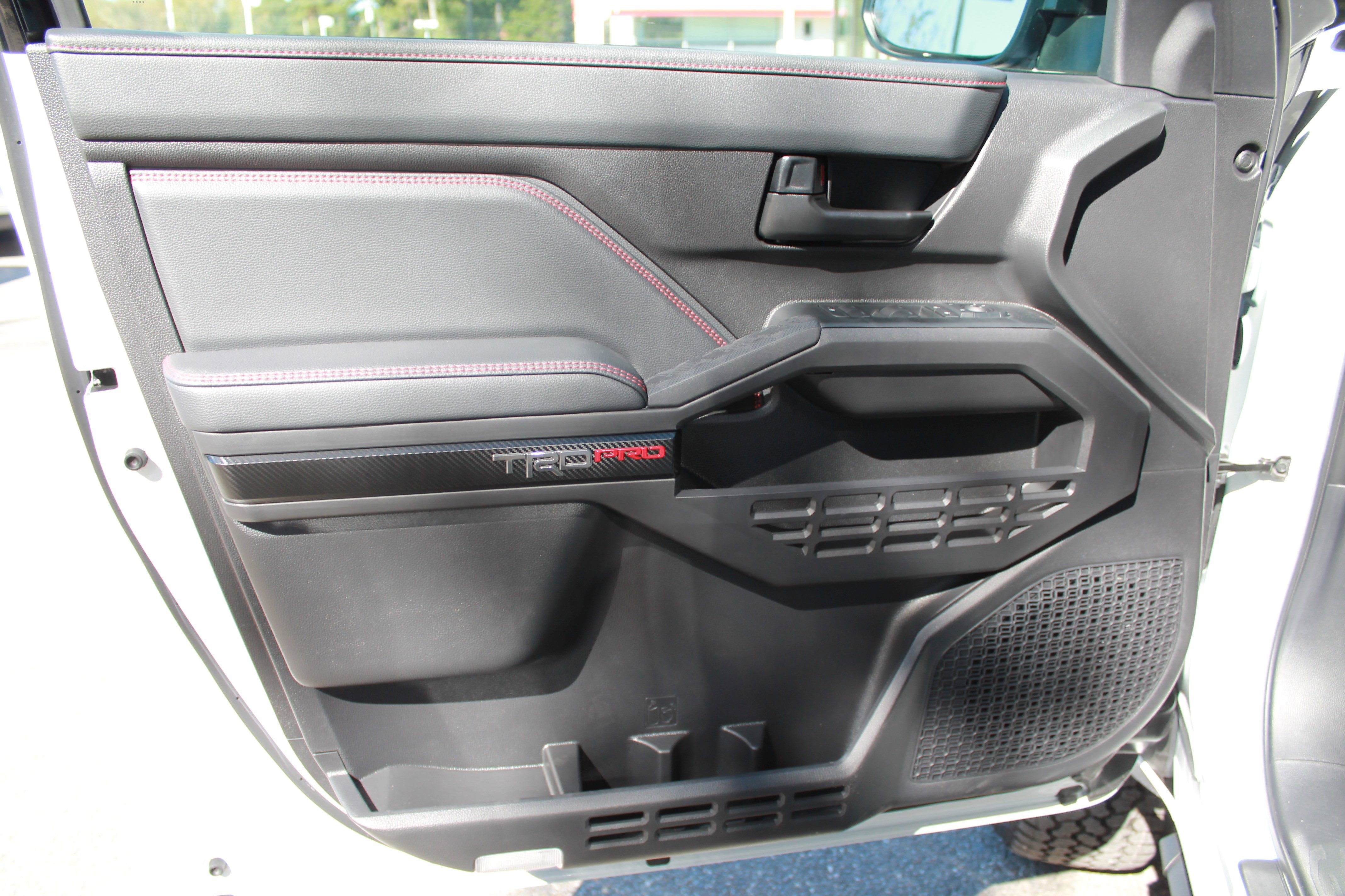 2025 Toyota Tacoma TRD Pro - Photo 29