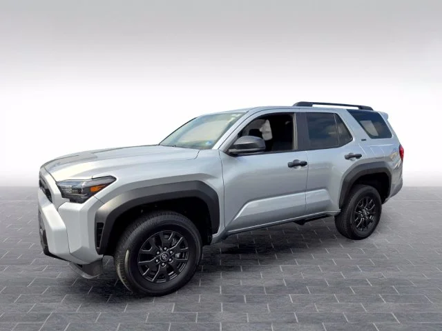 Used 2025 Silver Toyota SR5 image 3