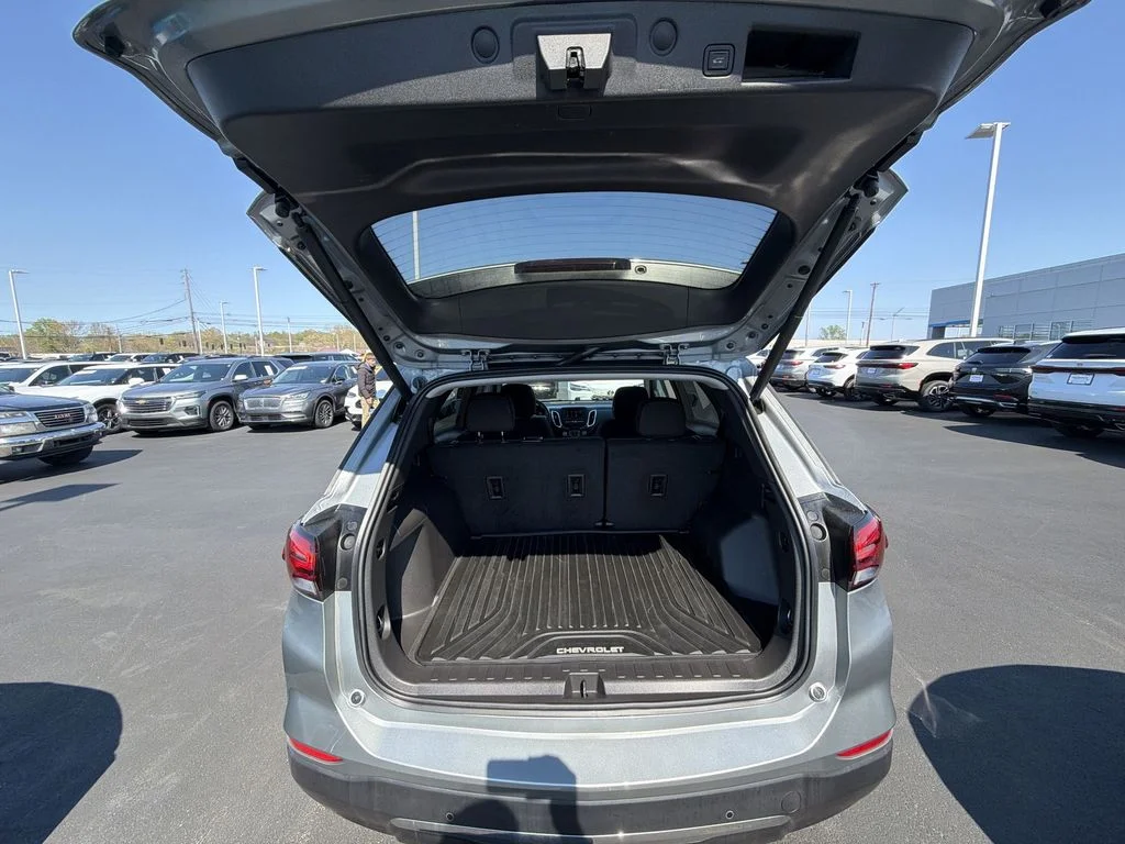 Used 2024 Gray Chevrolet LT image 28