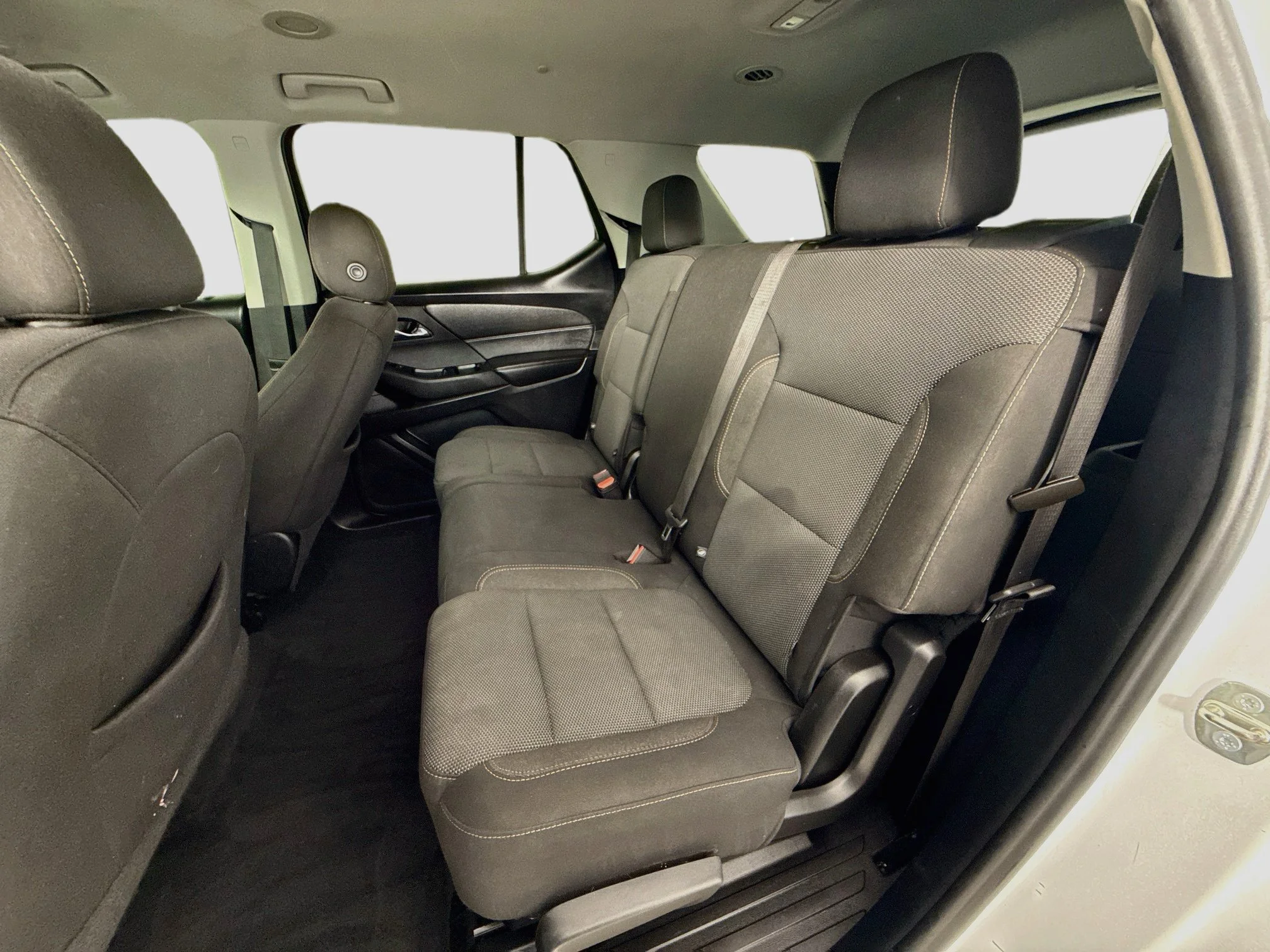 Used 2020 SUMMIT WHITE Chevrolet LS image 25