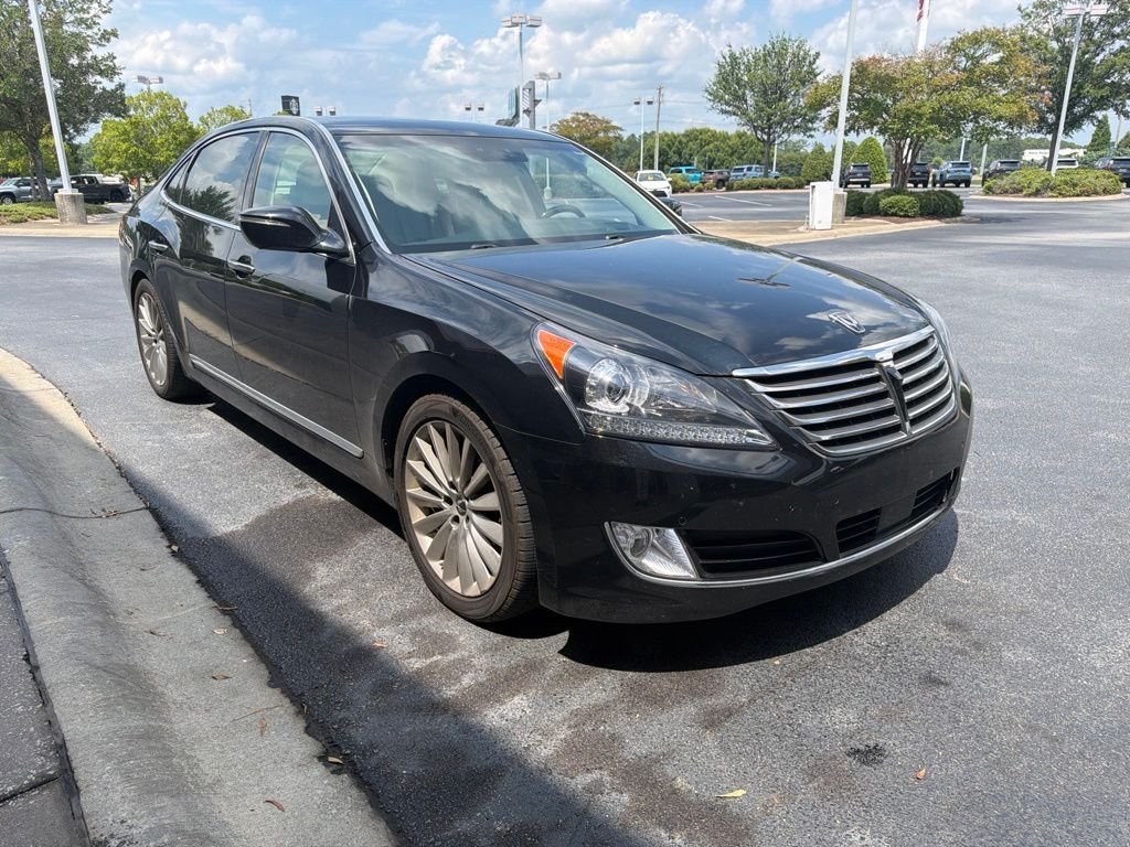 Used 2016 Black Hyundai Signature image 2