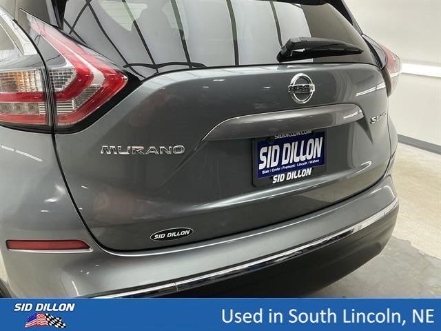 Used 2015 Gun Metallic Nissan SL image 21