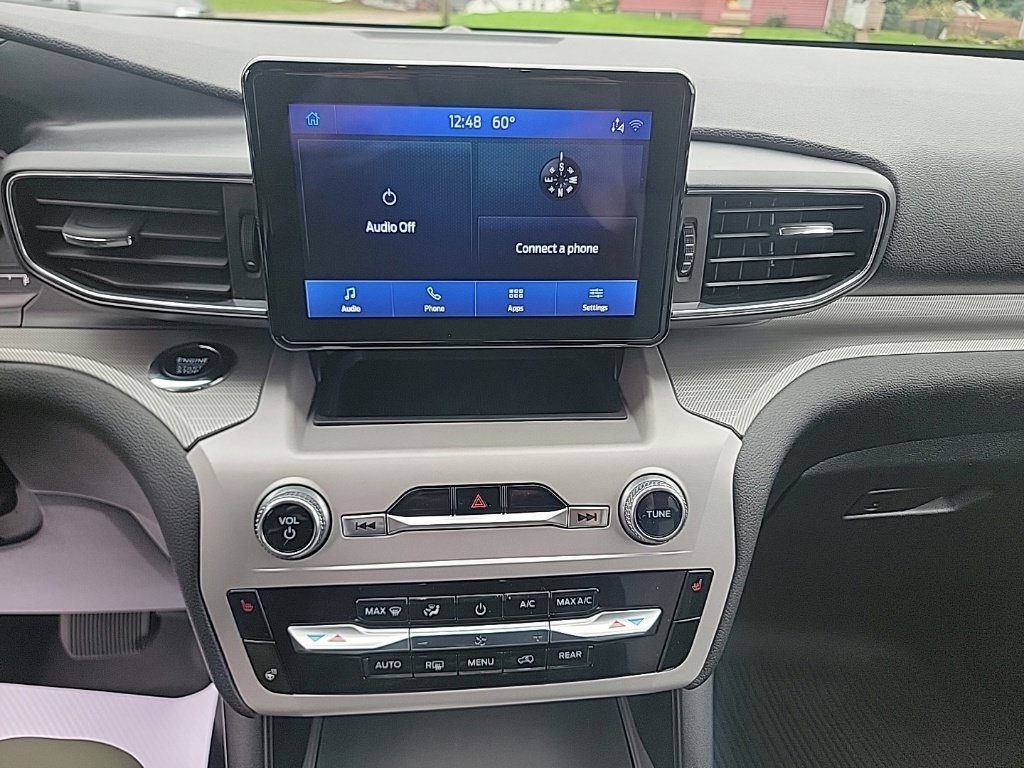 Used 2024 Gray Ford XLT image 28