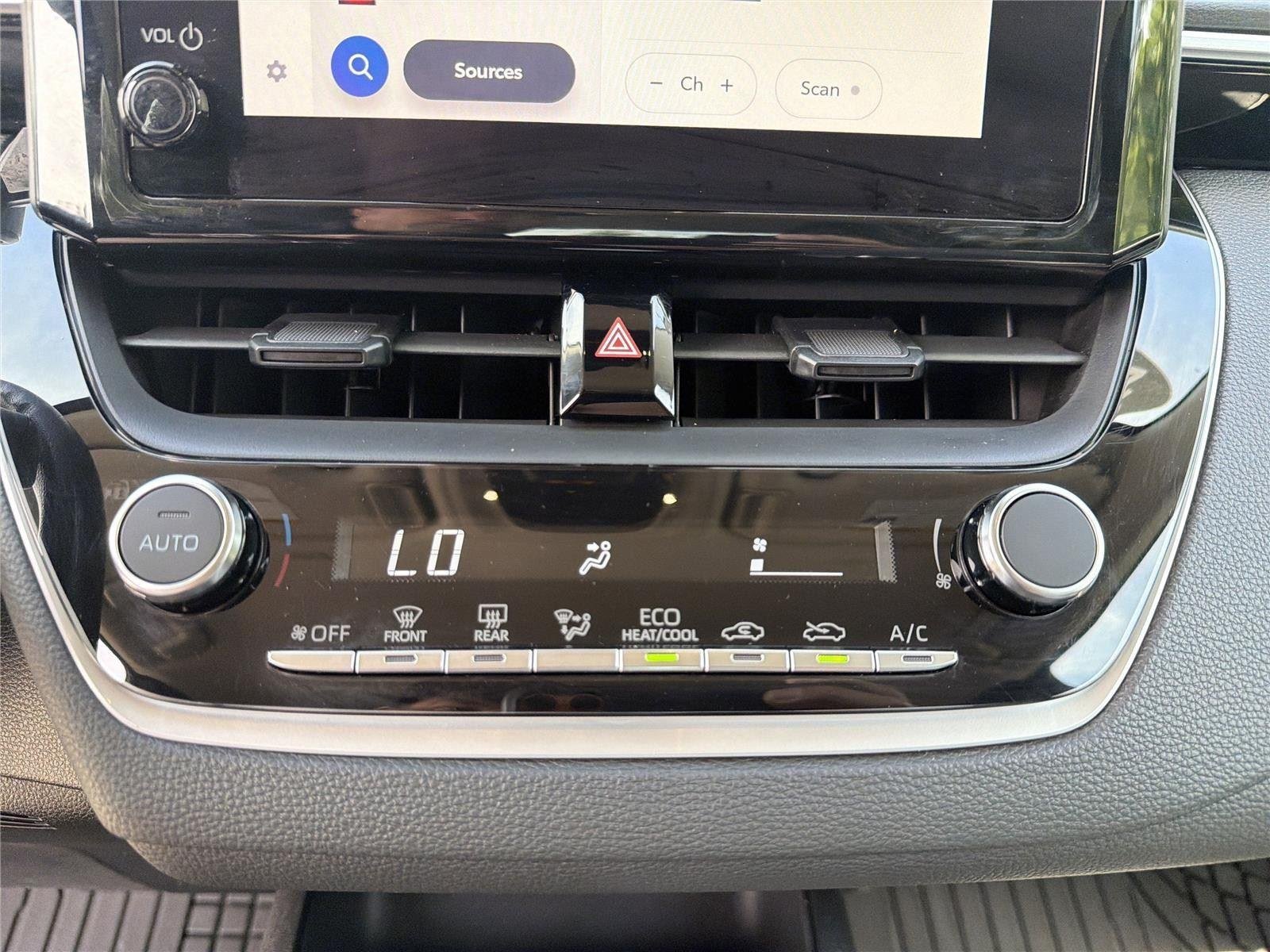 Used 2023 Ice Cap Toyota LE image 15