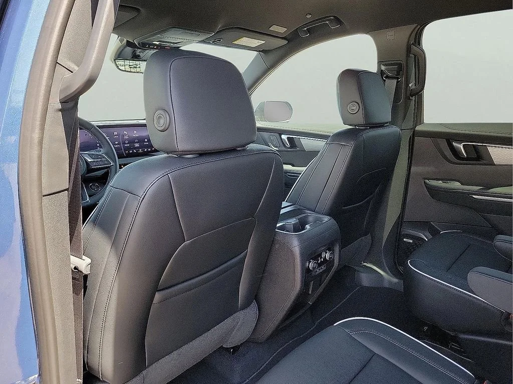 New 2026 Ocean Blue Metallic Buick Preferred image 12