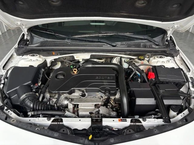 Used 2021 White Chevrolet LT image 26