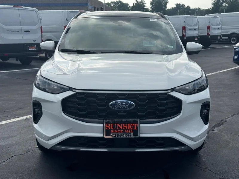 Used 2024 Star White Ford ST-Line Elite image 11