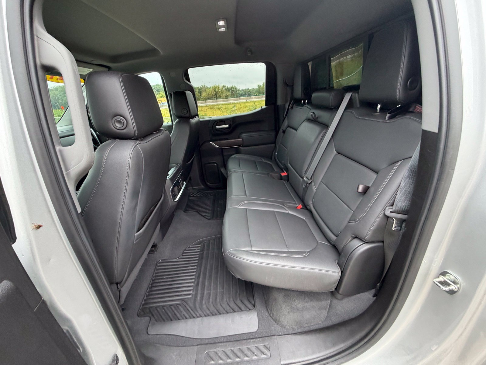 Used 2021 Silver GMC SLT image 12