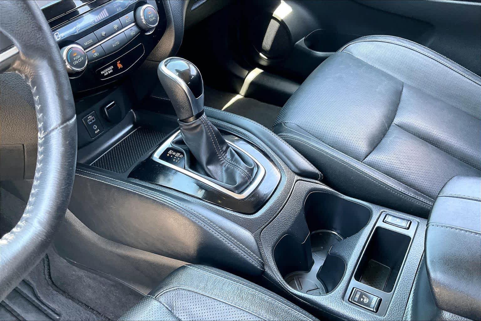 Used 2017 Gun Metallic Nissan SL image 15
