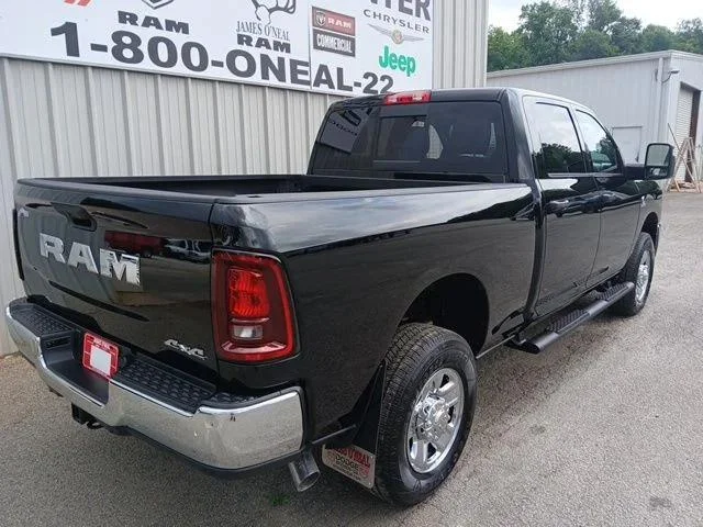 New 2026 Diamond Black Crystal Pearl-Coat Exterior Paint RAM TRADESMAN image 3