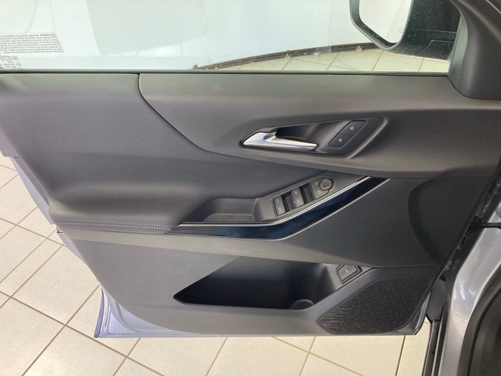New 2027 Sterling Gray Metallic Chevrolet LT image 11