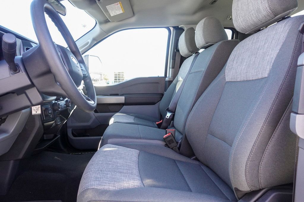 New 2026 Oxford White Ford F-250® XLT image 17