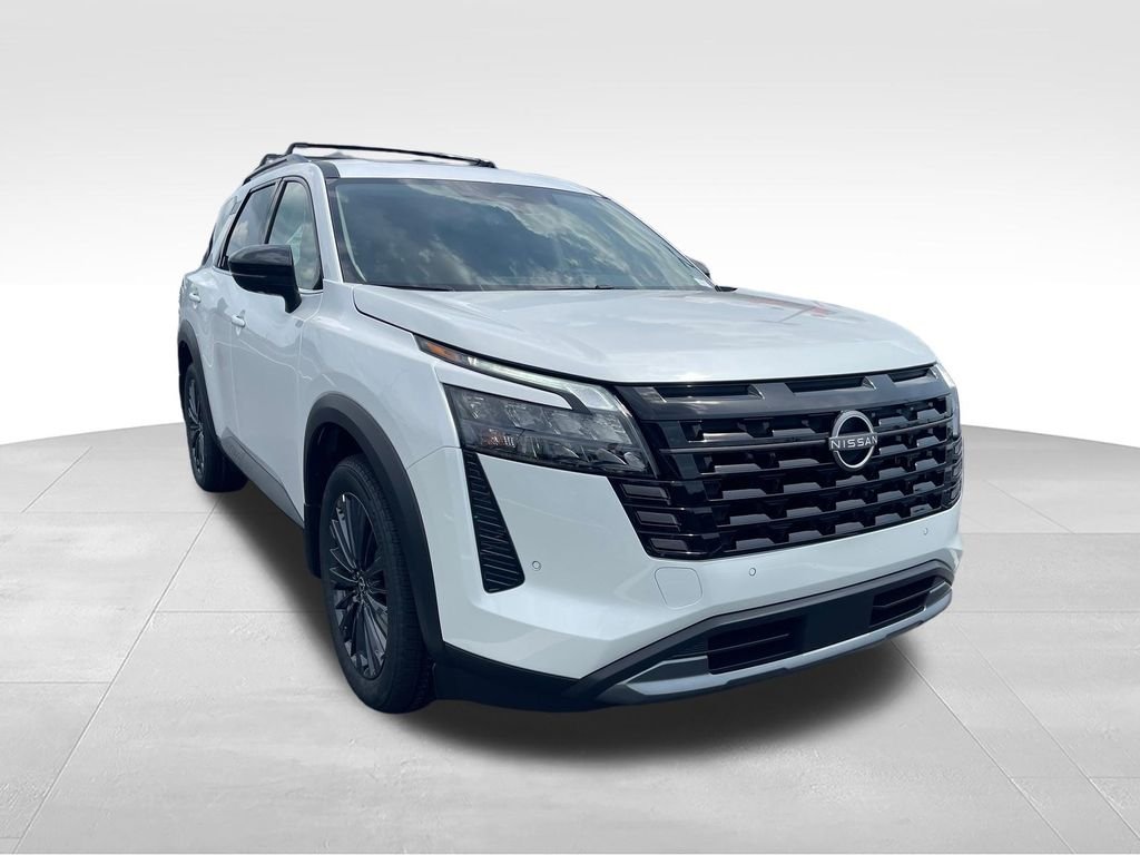 New 2026 White Nissan SL image 7
