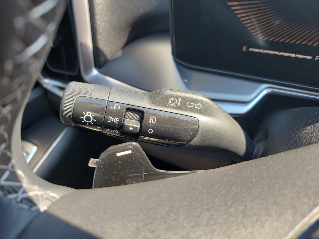 New 2026 Steel Gray Kia EX image 30