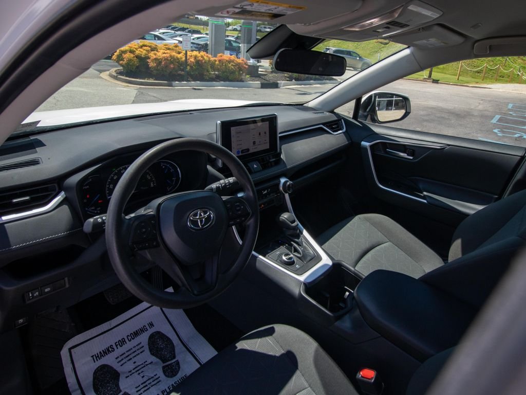 Used 2024 White Toyota XLE image 10