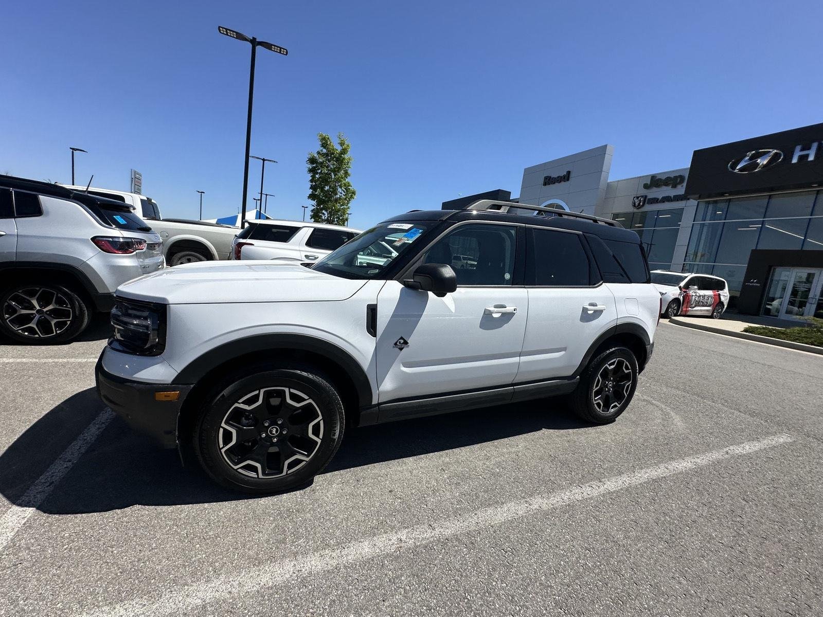Used 2025 Ford Bronco Sport Outer Banks with VIN 3FMCR9CN1SRE34019 for sale in Kansas City