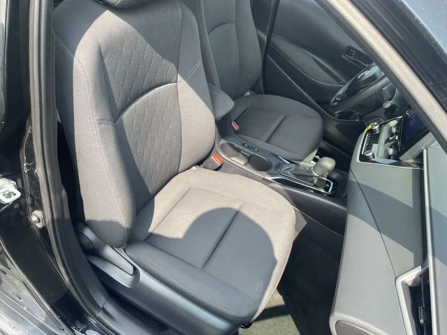 2025 Toyota Corolla LE - Photo 40