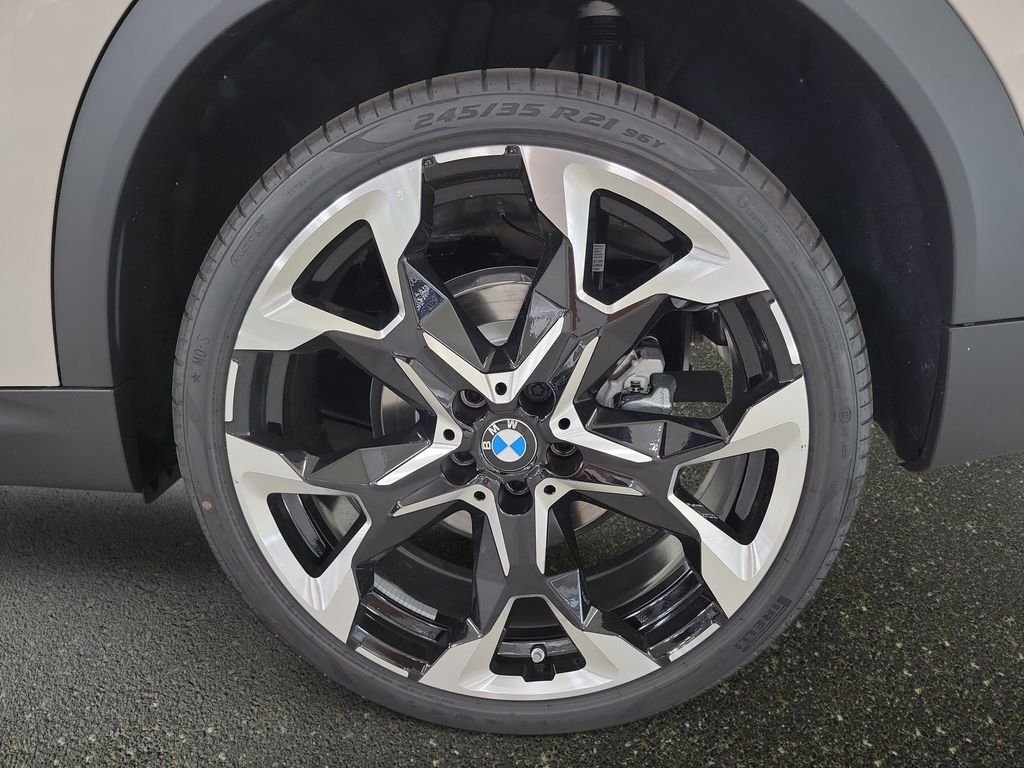 New 2026 Dune Grey Metallic BMW xDrive28i image 17