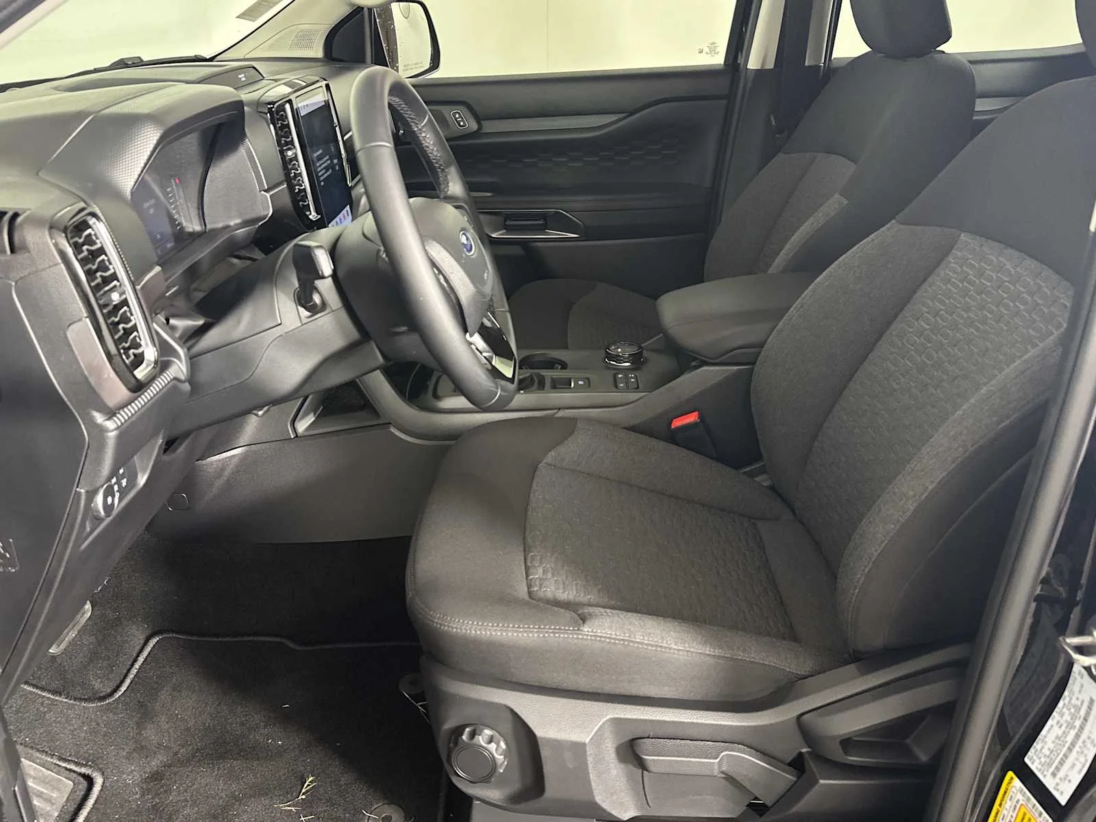 New 2025 Shadow Black Ford XLT image 9