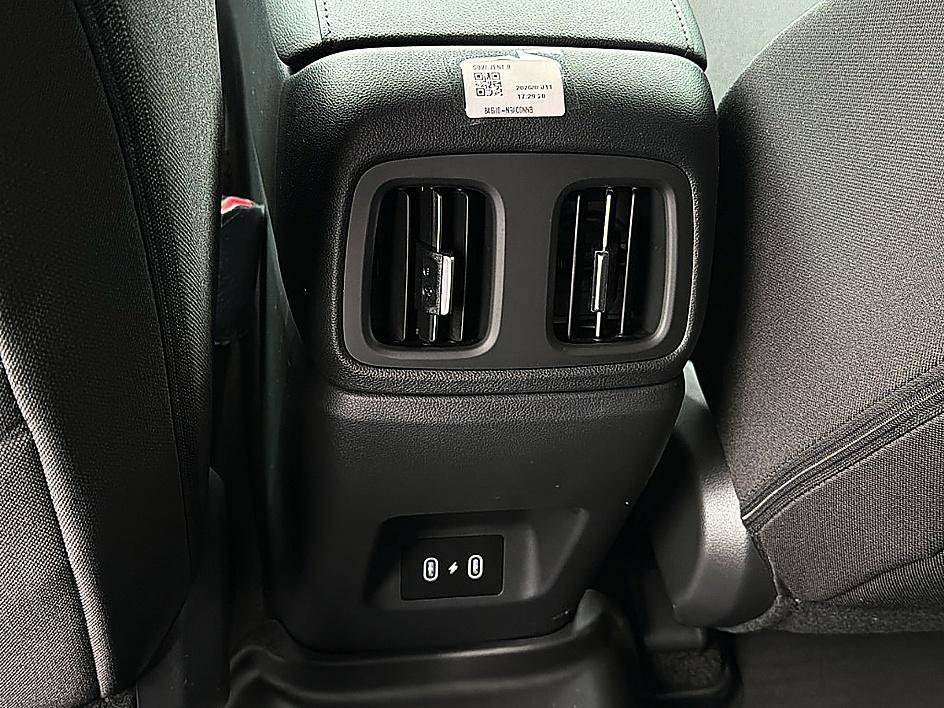 New 2026 Creamy White Pearl Hyundai SEL AWD image 7