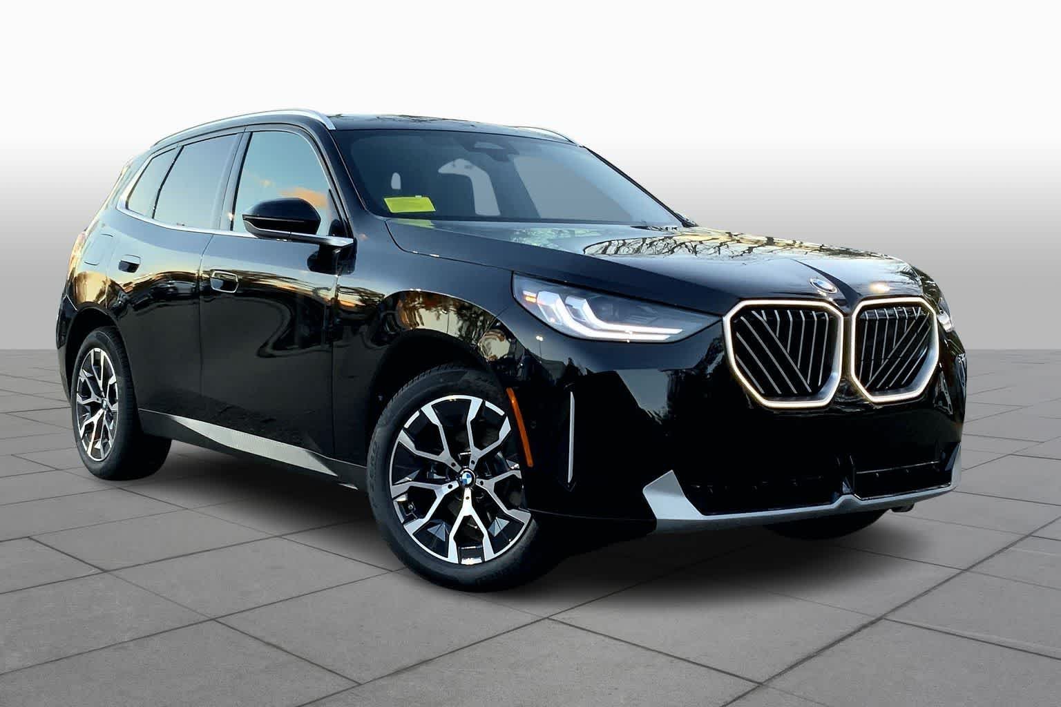 Used 2026 Black Sapphire Metallic BMW 30 xDrive image 2