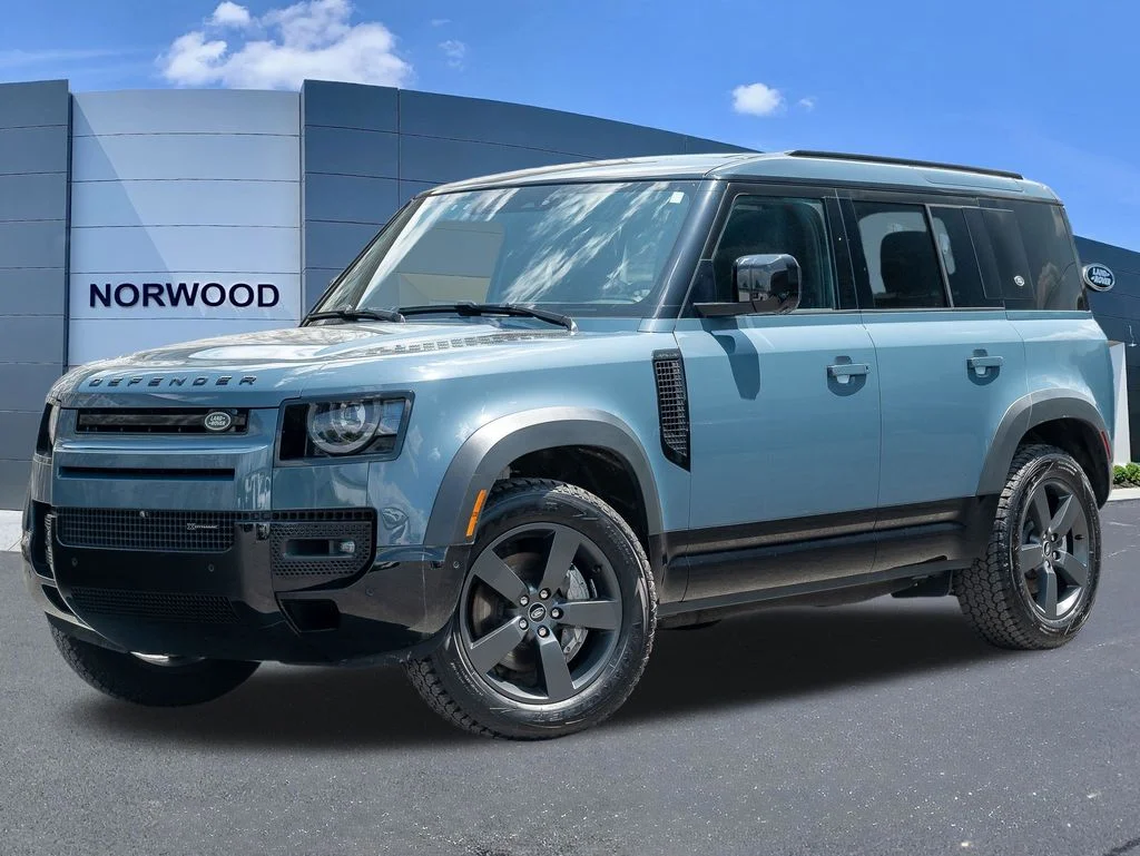 Used 2022 Blue Land Rover X-Dynamic HSE image 1
