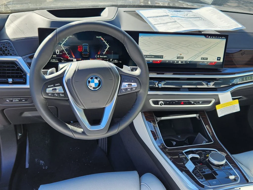 2026 BMW X5 50e - Photo 11