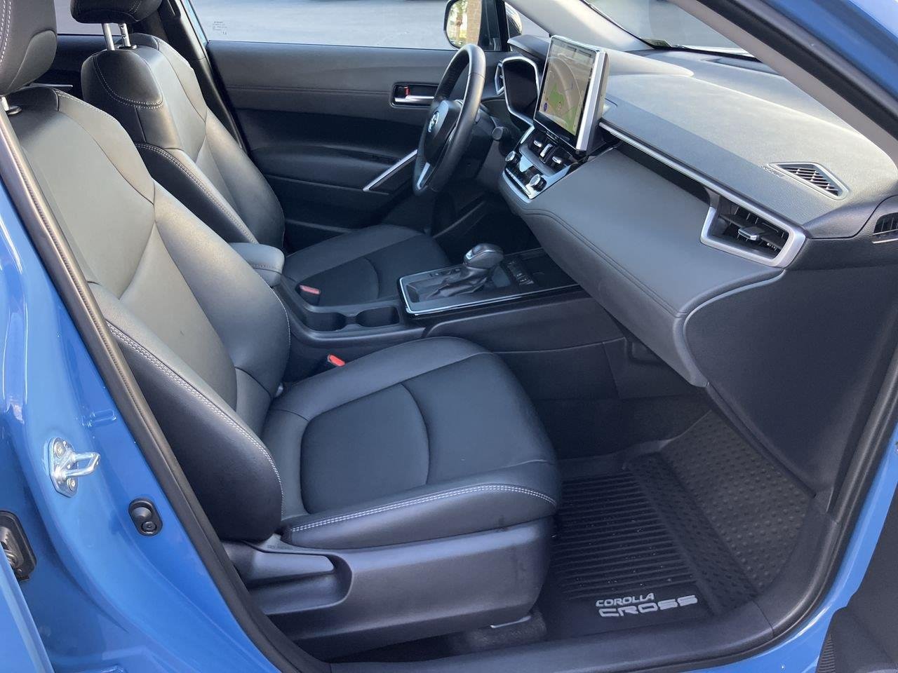 Used 2026 Blue (Cavalry Blue) Toyota XLE image 33