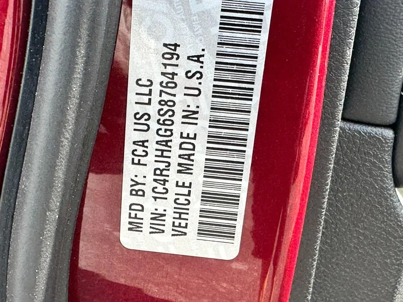 Used 2025 Velvet Red Pearlcoat Jeep Altitude X image 23