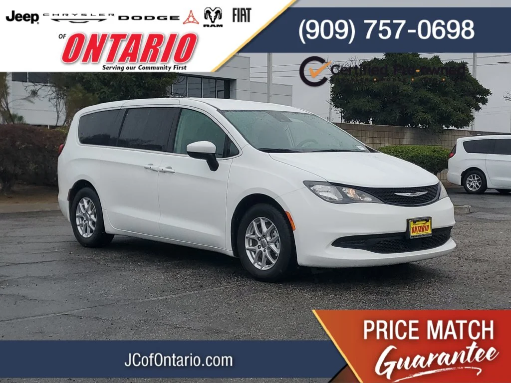 2023 Chrysler Voyager