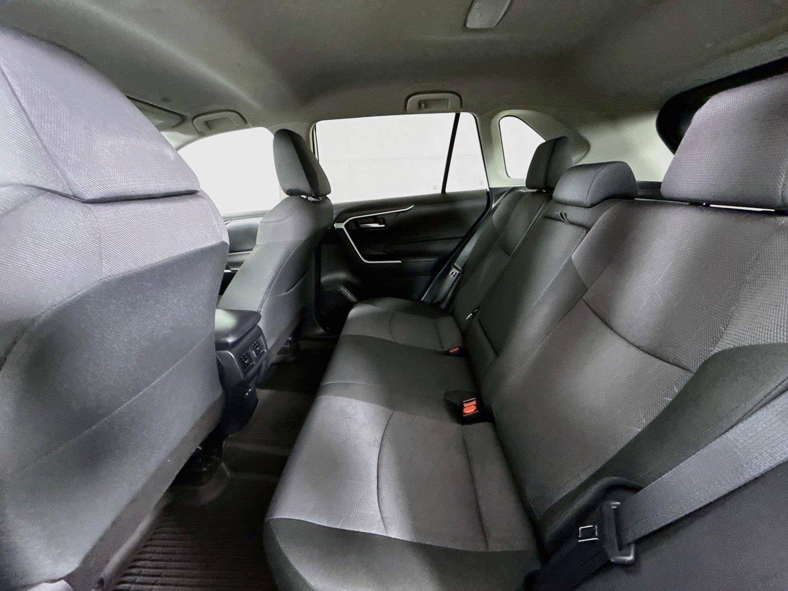Used 2025 Ice Cap Toyota XLE image 30