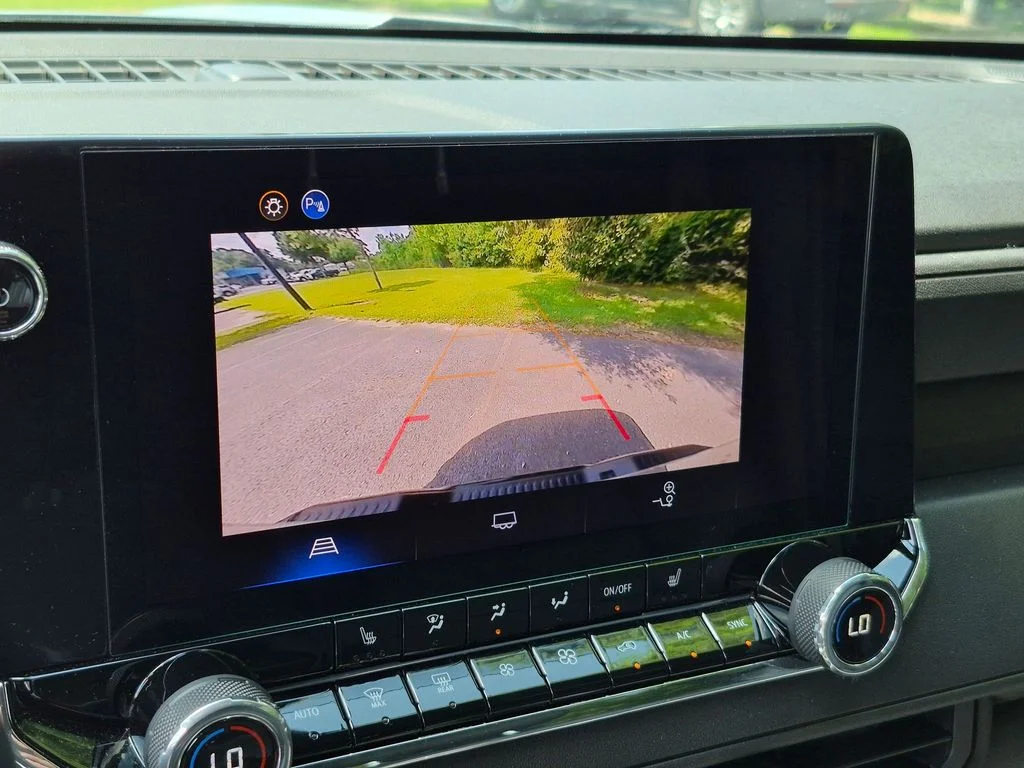 Used 2025 Gray Chevrolet Trail Boss image 18