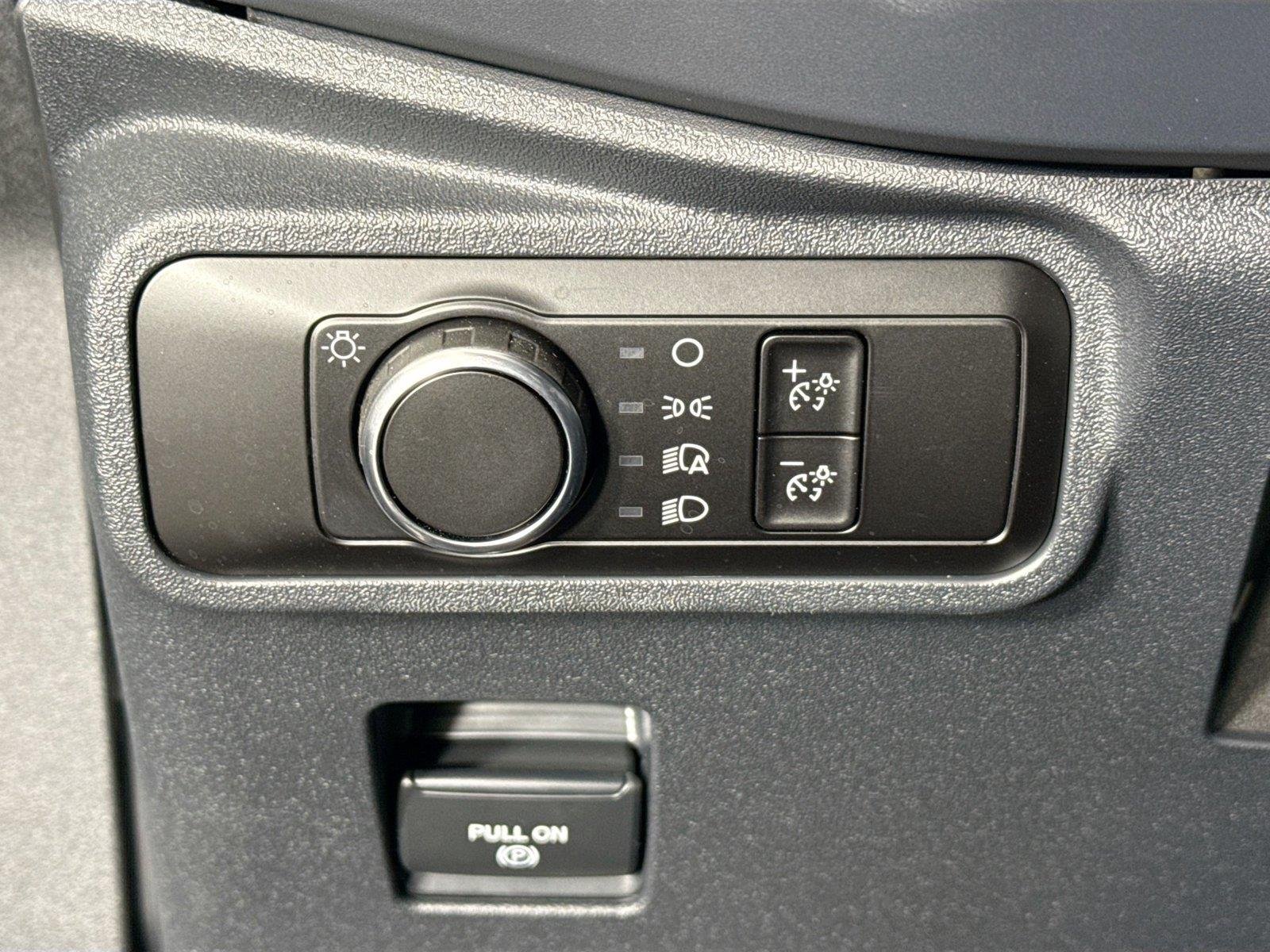 2025 Ford Bronco 4-Door Base - Photo 13