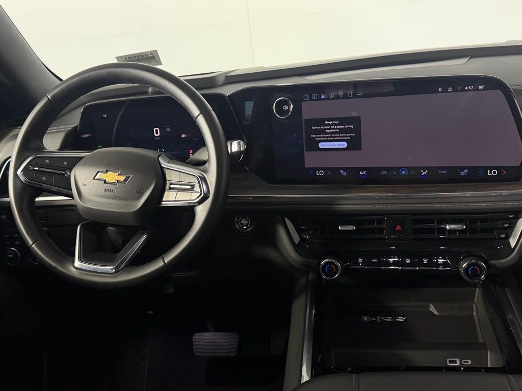 Used 2025 Sterling Gray Metallic Chevrolet LT image 31