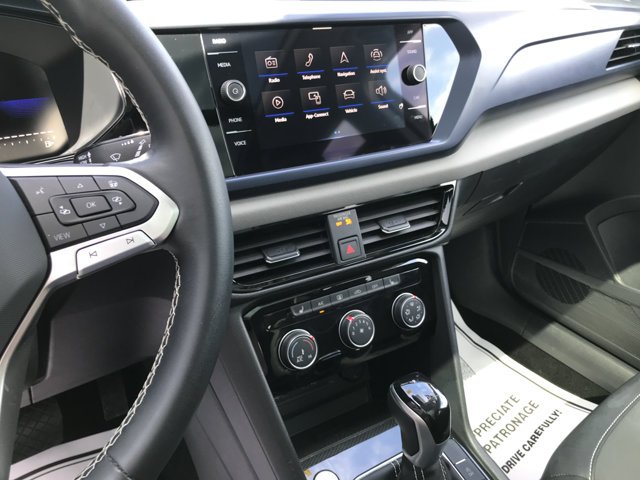 Certified Used 2023 Pure White Volkswagen SE image 19
