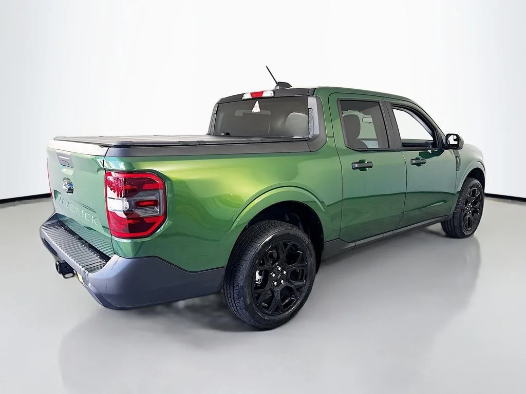 Certified Used 2025 Green Ford XLT image 7