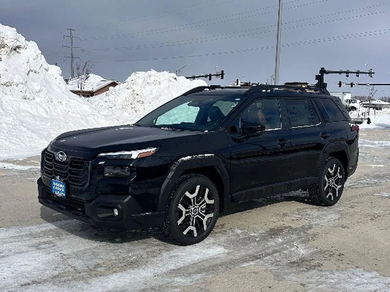 New 2026 CRYSTAL BLACK SILICA Subaru Touring XT image 2