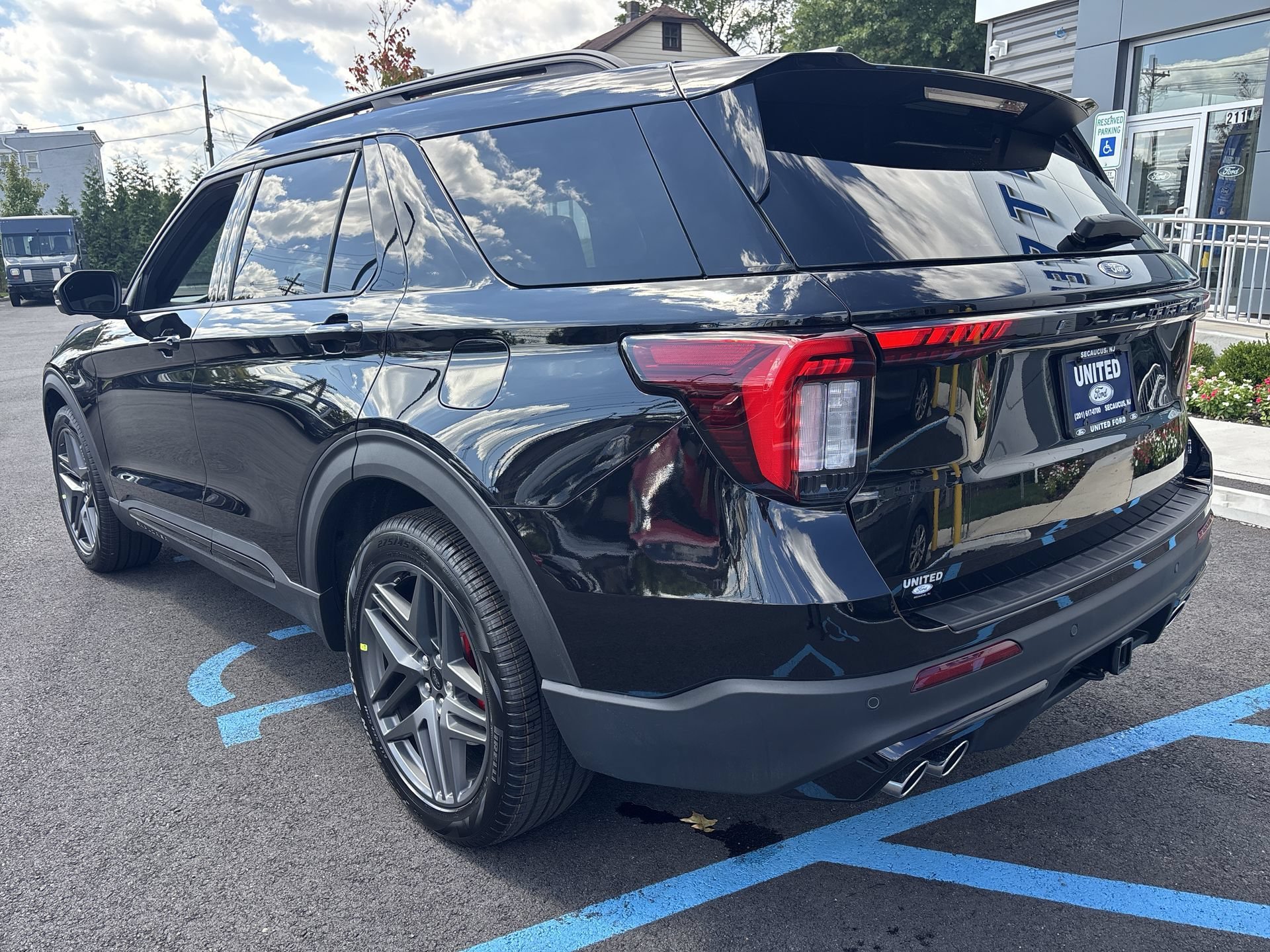 New 2026 Agate Black Metallic Ford ST image 39