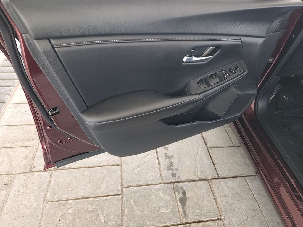 Used 2025 Red Nissan SV image 28