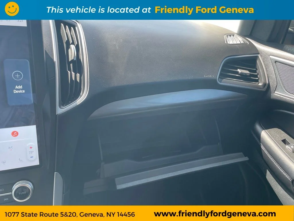 Used 2024 Gray Ford SEL image 25