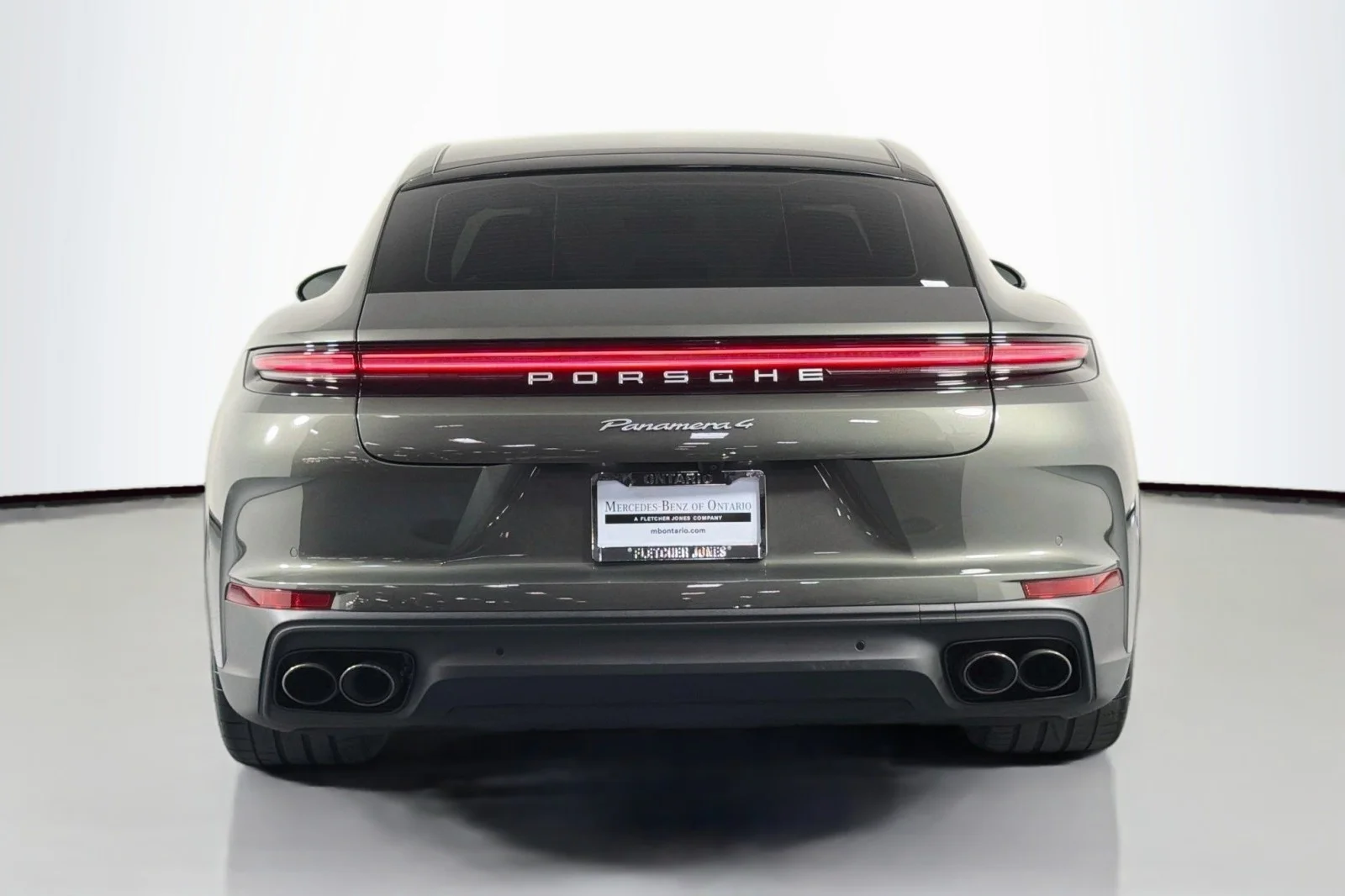 Used 2025 Aventurine Green Metallic Porsche  image 3