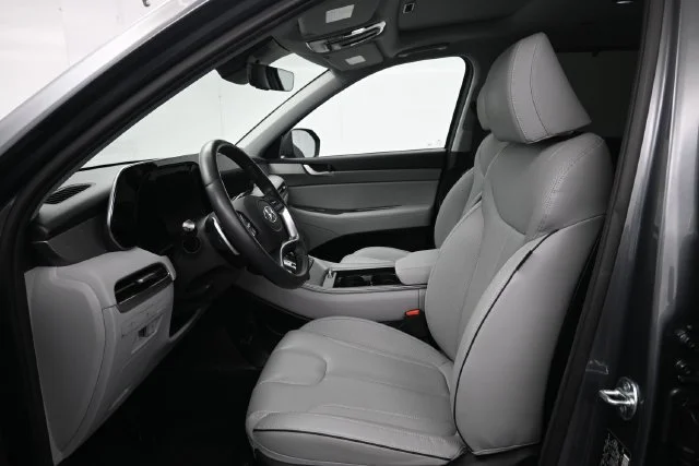 Used 2025 Steel Graphite Hyundai SEL Premium 8P image 9