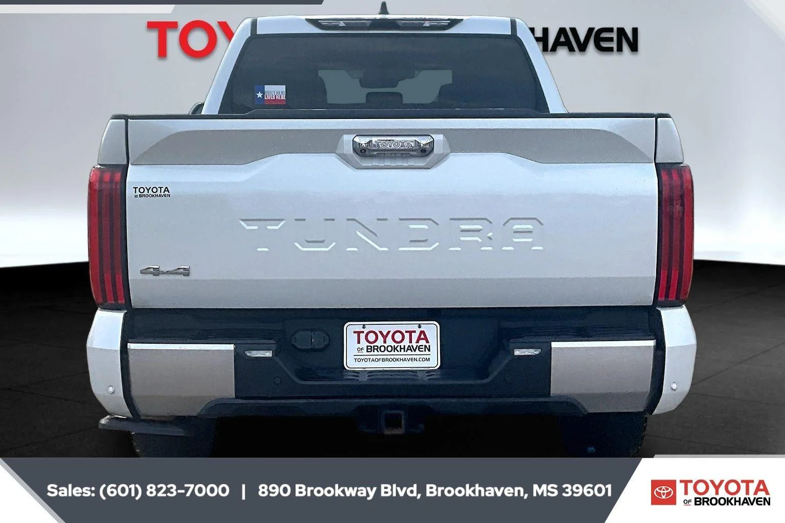 Used 2024 Wind Chill Pearl Toyota Limited Hybrid image 4