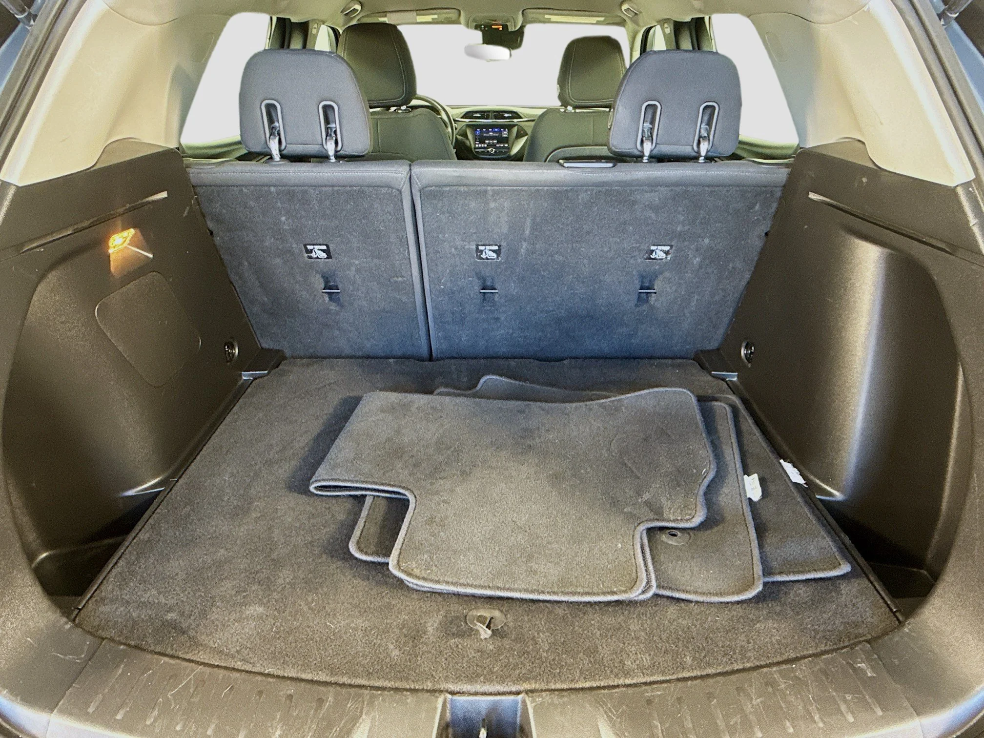 Used 2021 SATIN STEEL METALLIC Chevrolet LS image 26