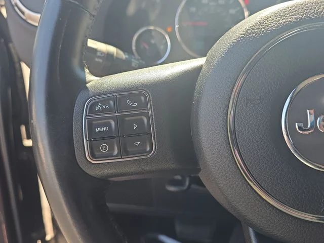 Used 2014 Gray Jeep Unlimited Rubicon image 18