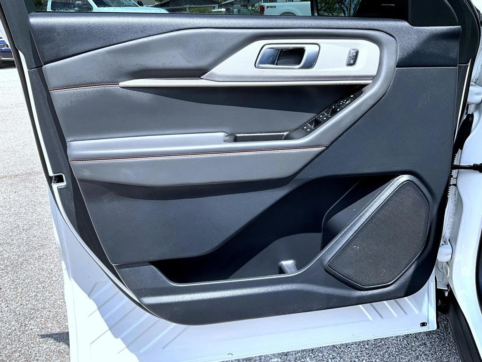 Used 2025 White Ford Active image 10